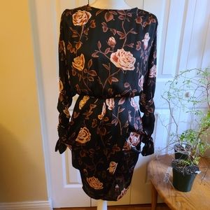 Women mini floral dress 👗